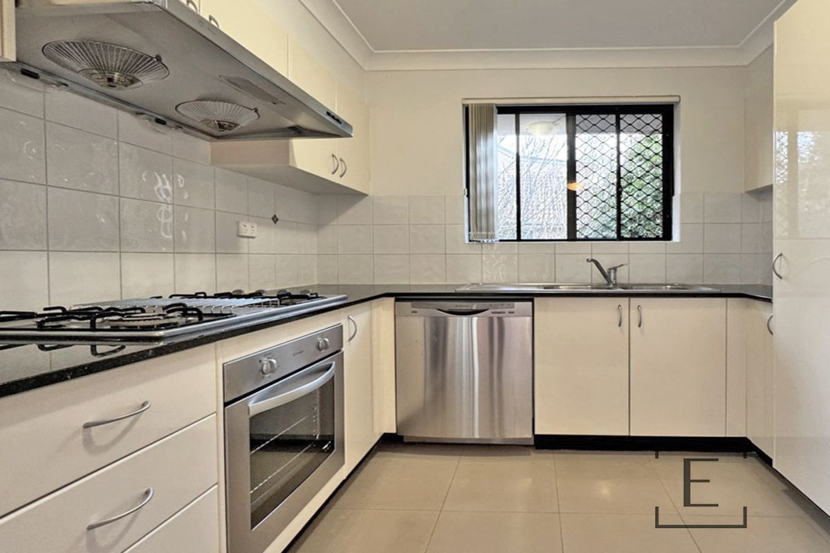 44 / 50 Henley Road, Homebush West