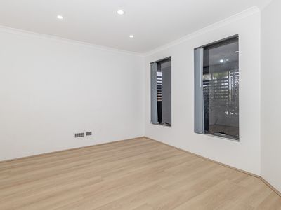 18 Ernest Way, Hilbert