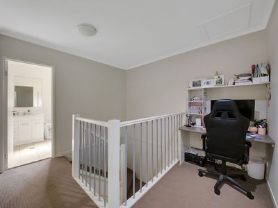 25 / 1 Collins Lane, Kin Kora