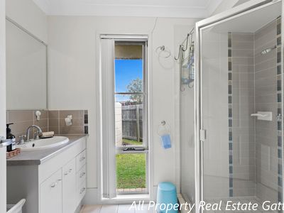 90 Golf Links Drive, Gatton