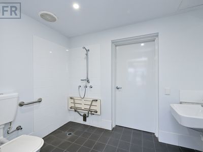 82 Discovery Drive, Bibra Lake