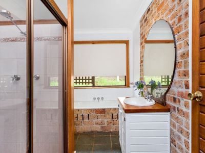 33 Wyoming Avenue, Burrill Lake