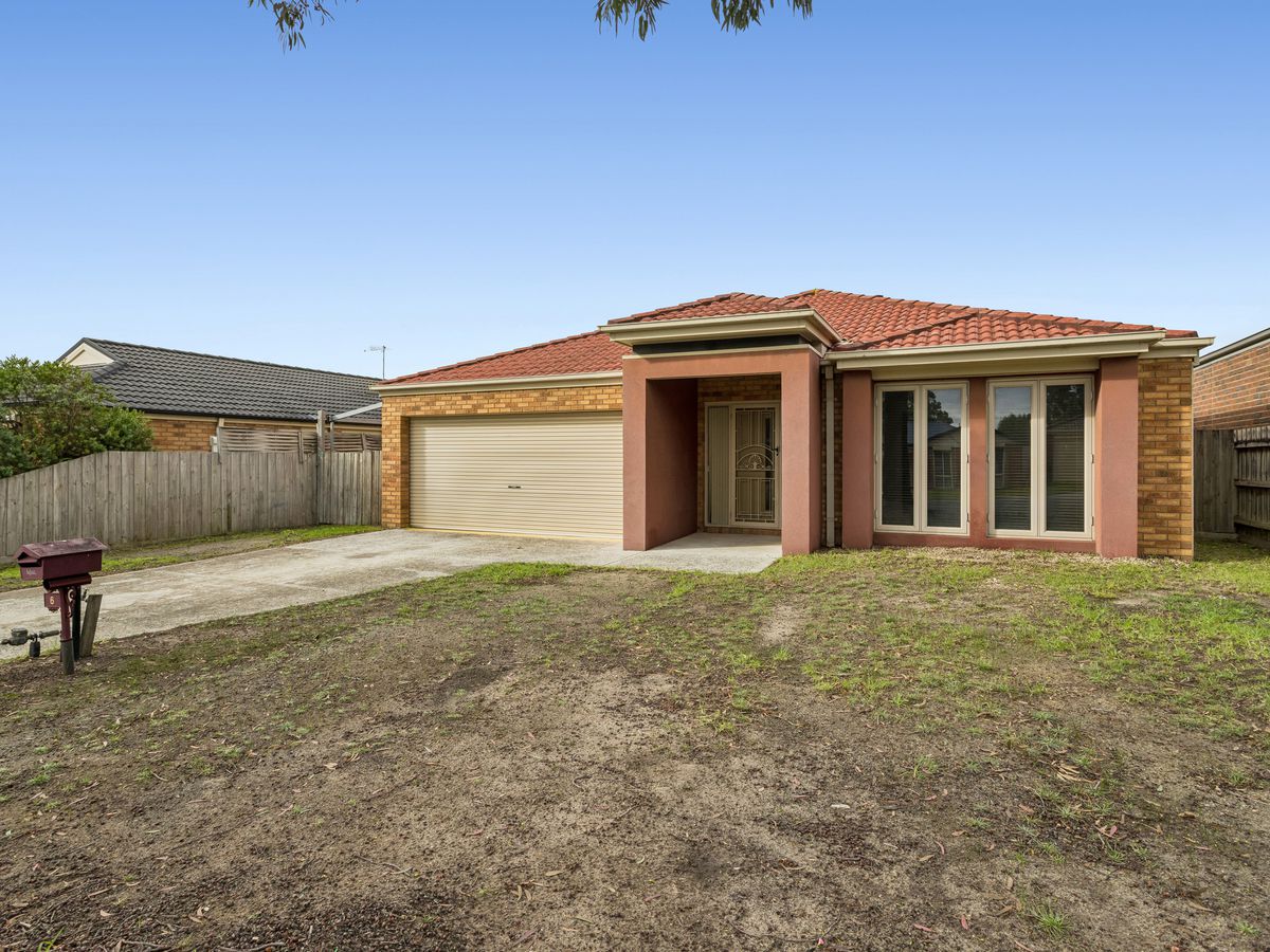 6 Thomas Pl, Carrum Downs