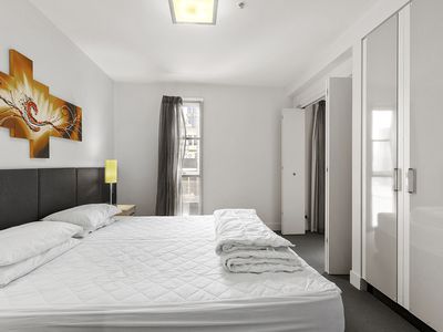 84 / 20 Bank Place, Melbourne