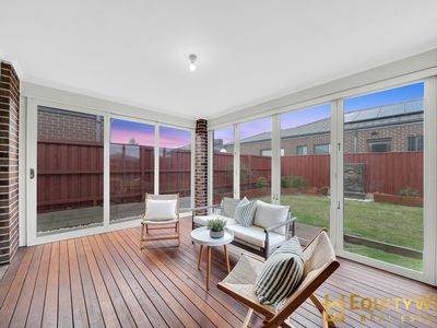 28 Pastille Road, Manor Lakes