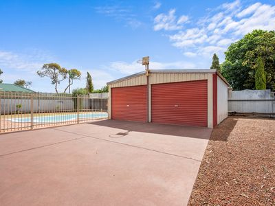 4 Hicks Road, Hannans