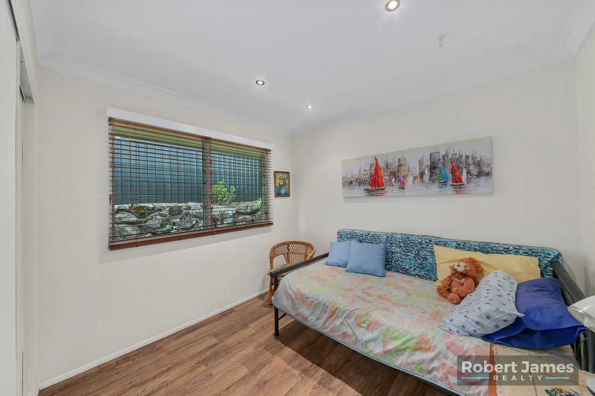 60 Bushlands Drive, Noosaville