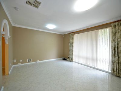 7 Bywood Way, Lynwood