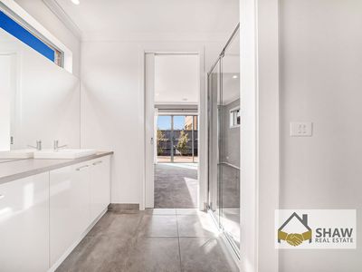 30 Bandicoot Loop, Tarneit