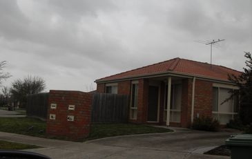 1 / 1 Cambridge Court, Cranbourne North