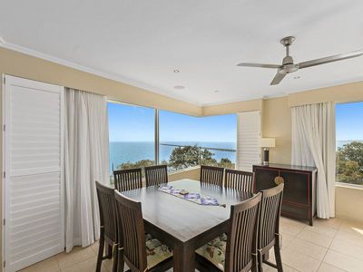 501 / 569 Esplanade, Urangan