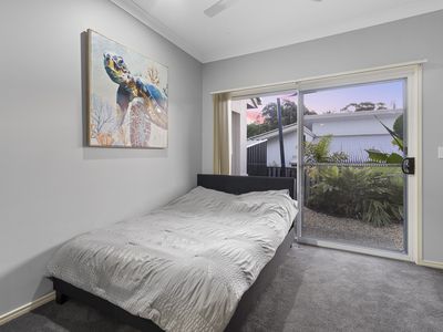 33 Impeccable Circuit, Coomera Waters