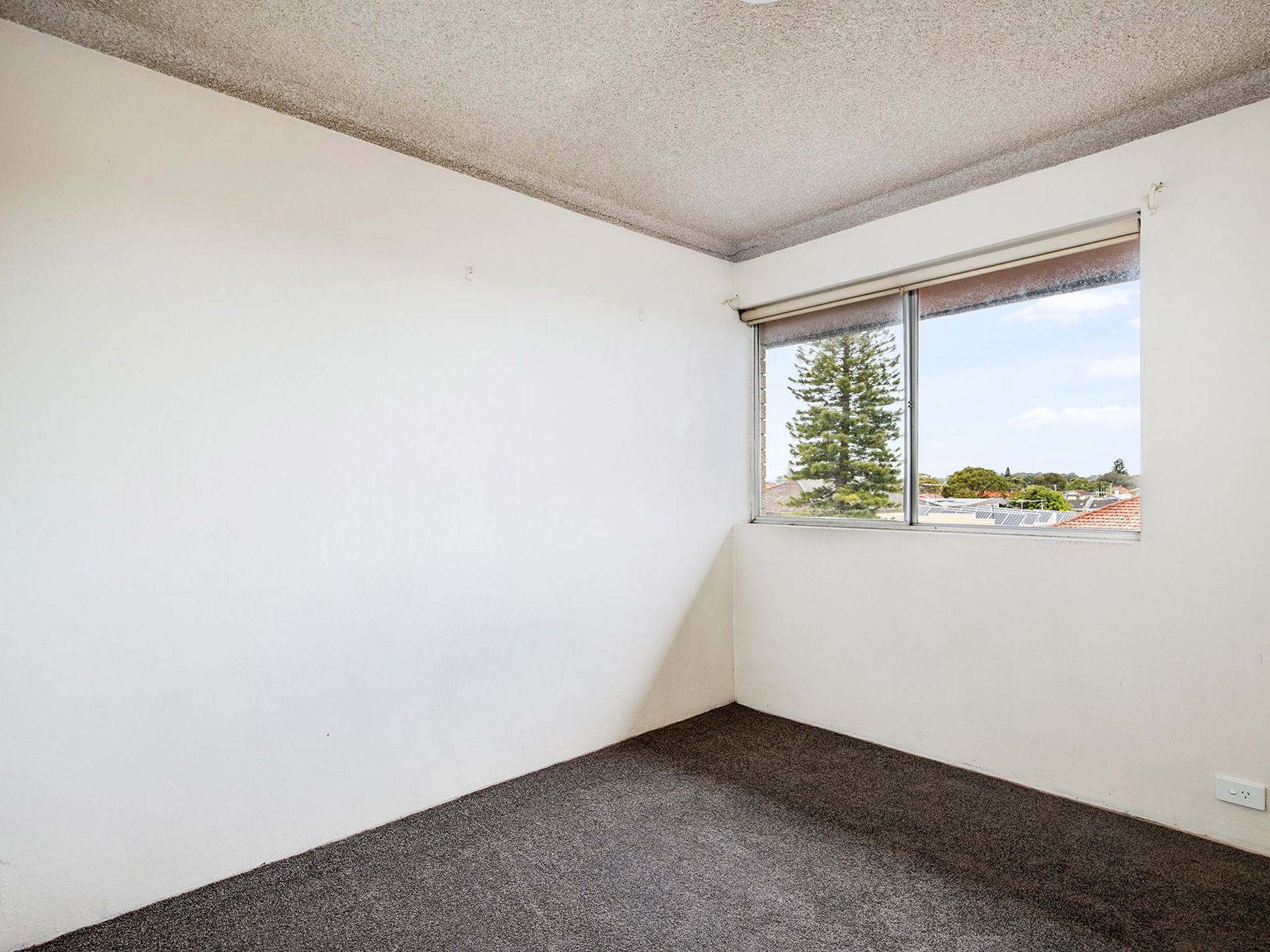 15 / 49-51 Universal Street, Eastlakes