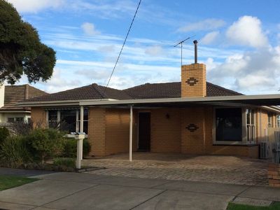 38 Digby Avenue, Belmont