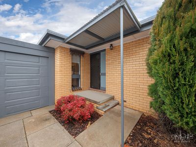 7 ROBERT CRESCENT, Wodonga