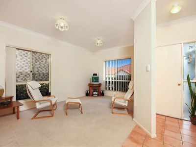 5 / 7 Wooraka Street, Rochedale South