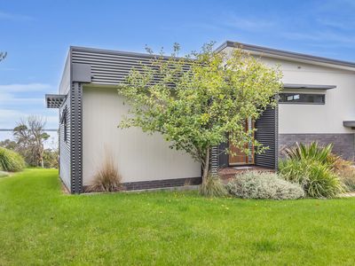 4 Stingray Point, Mallacoota