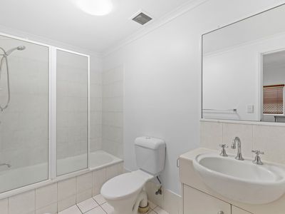 1 / 105 Sir Fred Schonell Drive, St Lucia