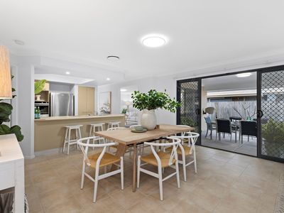 99 Gordon Crescent, Wakerley