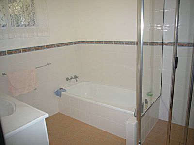 27 Westgate Avenue, Springwood