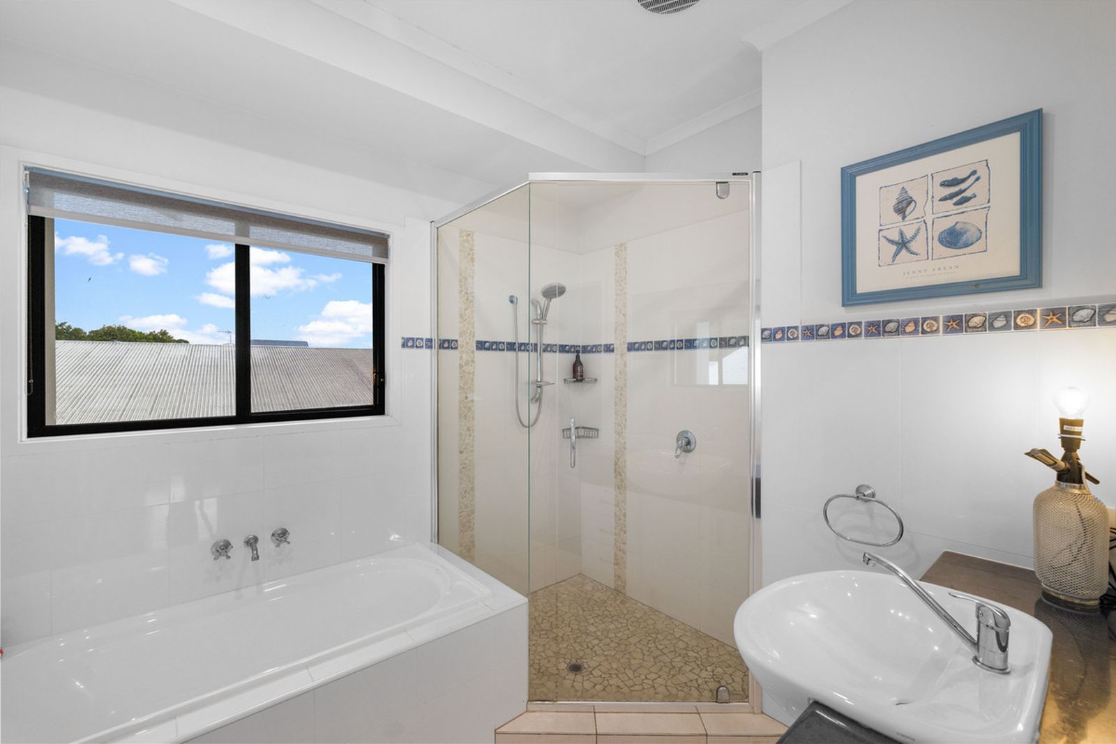 Photo 8 of 23, 3 Maddens Crescent, Peregian Springs