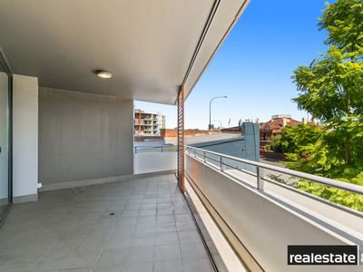 8 / 280 Lord Street, Perth