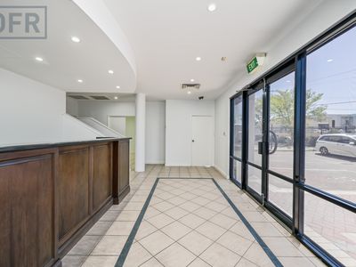 1 / 34 Barberry Way, Bibra Lake
