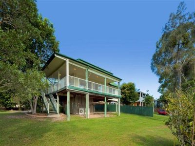 6 Val Crescent, Noosaville