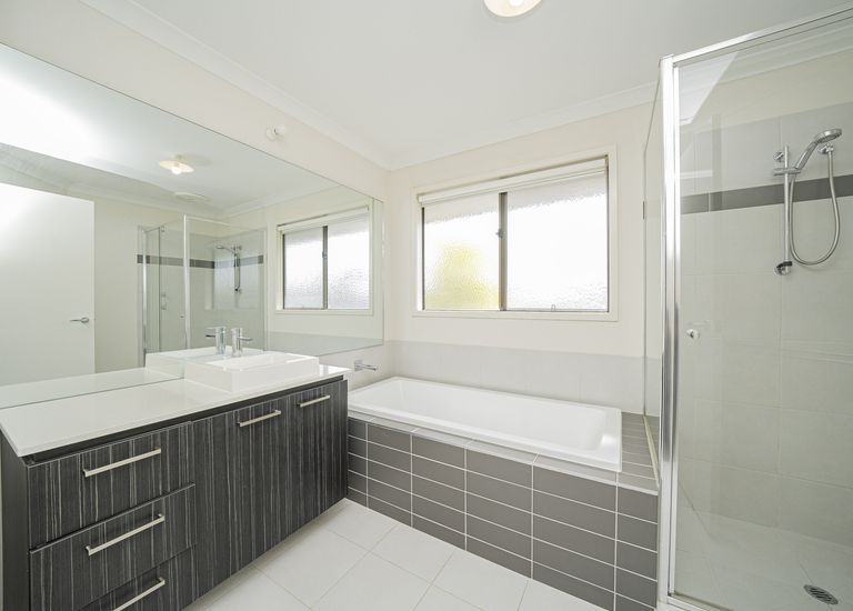79 Lyndhurst Boulevard, Lyndhurst