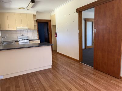20 William Street, Leopold