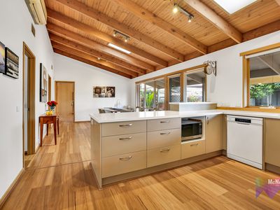 5 Karleen Court, Mornington