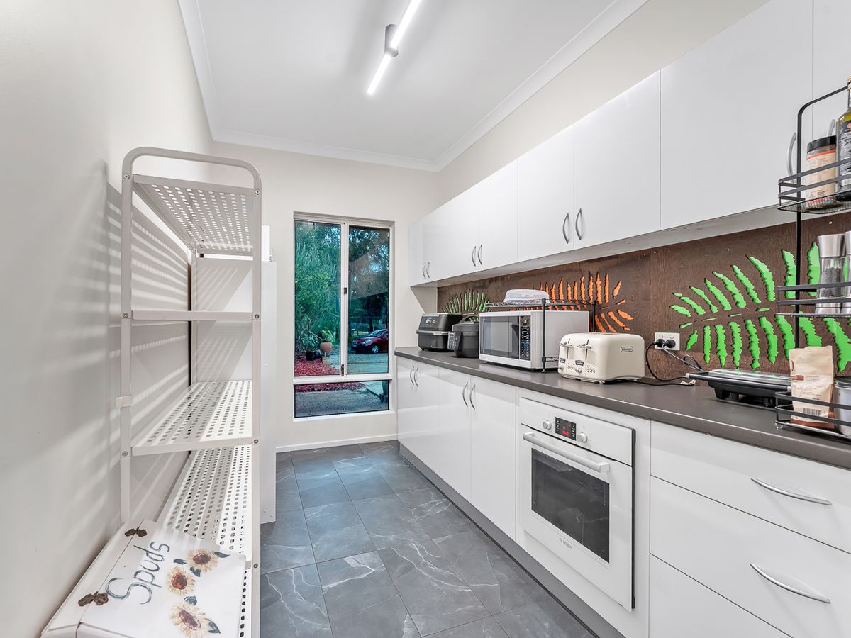 71 Serpentine Way, Stake Hill