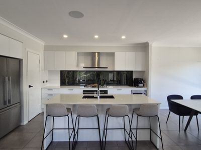 83 Contour Road, Austral