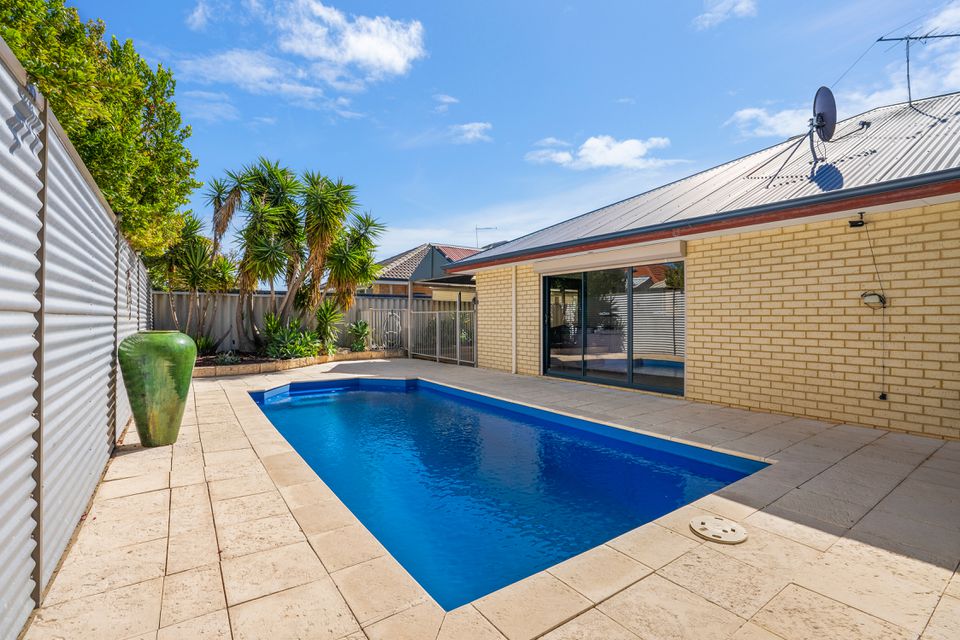 25 Seawind Drive, Rockingham