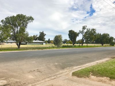 423 Cadell Street, Hay