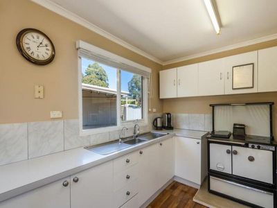 238 Cherokee Road, Cherokee