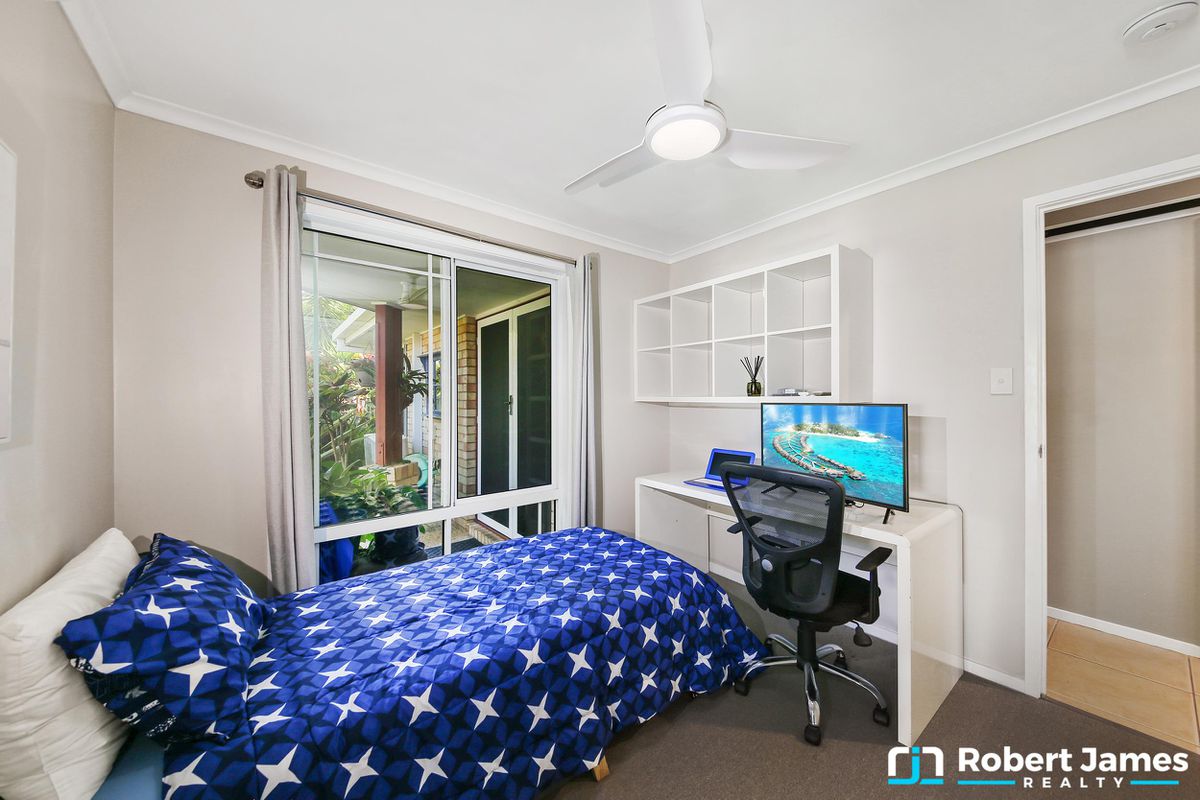 6 Hoylake Court, Tewantin