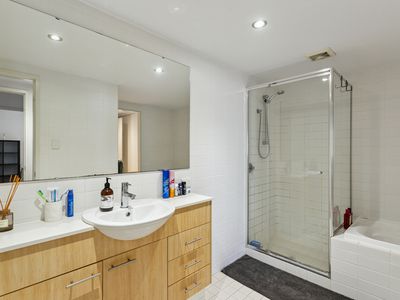 18 / 1 Coolgardie Street, West Perth
