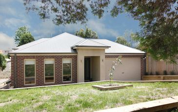 16 Lyle Avenue, Beaconsfield