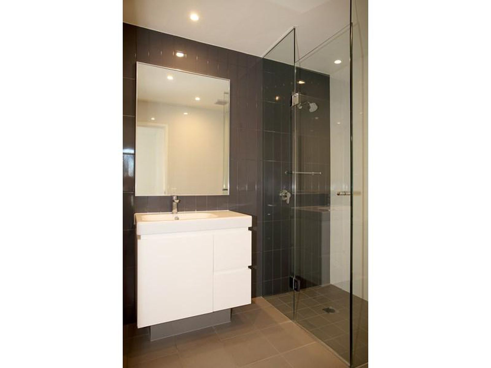 603 / 17 Grattan Close, Forest Lodge