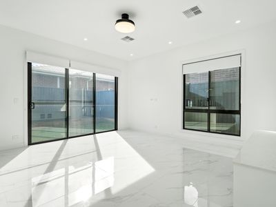 16 PENTECOST CRESCENT, Marsden Park