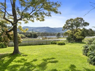 8524 Channel Highway, Woodstock