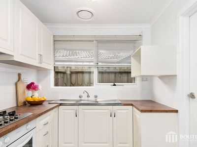 7 Eton Court, Dandenong