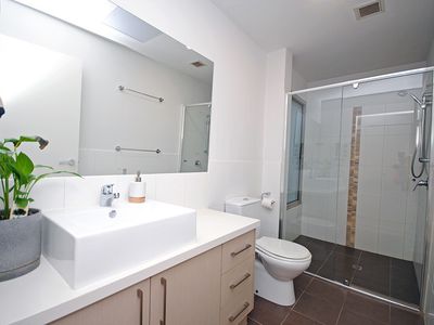 12 / 4-12 Fisher Parade, Ascot Vale