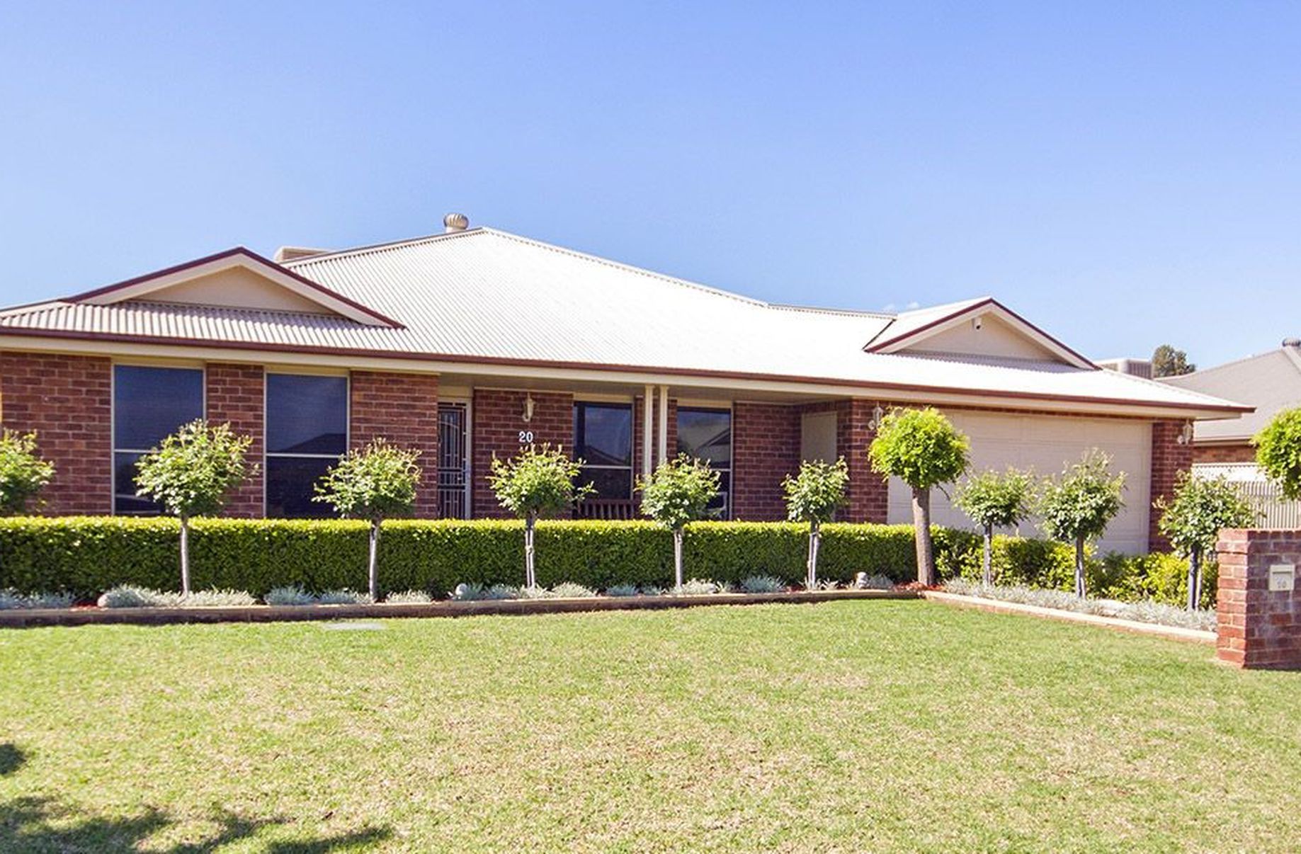20 Savoy Place, Dubbo Redden Family Real Estate