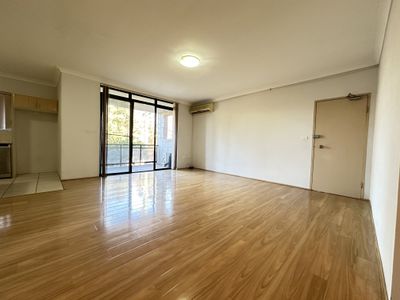 4/170 Bridge Road, Westmead