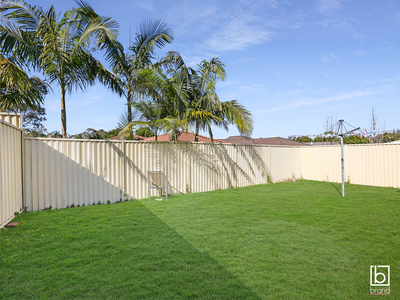 22 Waugh Close, Blue Haven