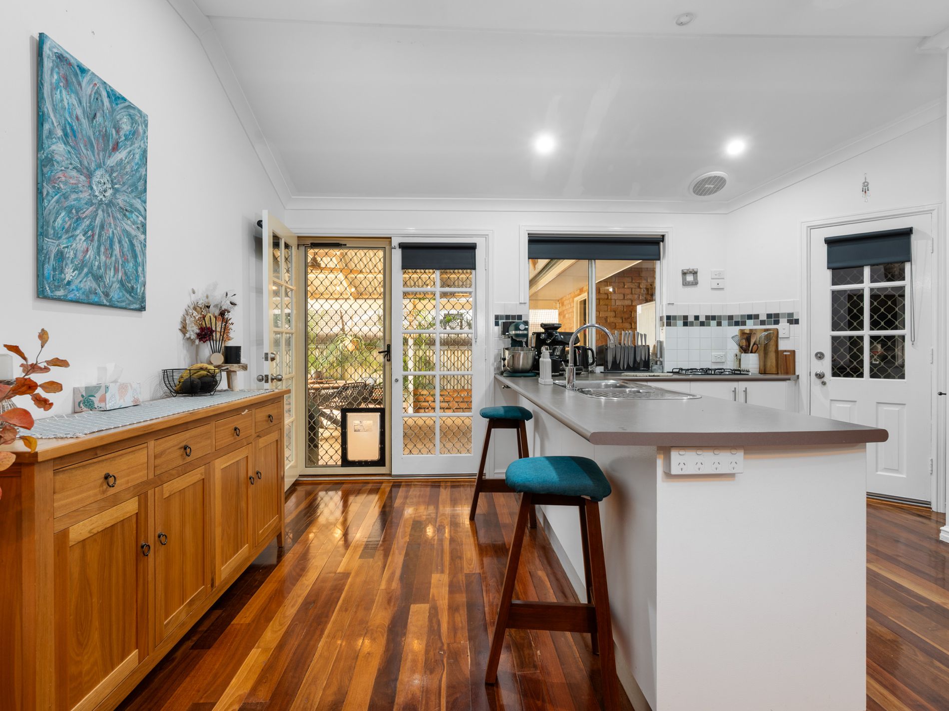 14 Butterfly Street, Piccadilly