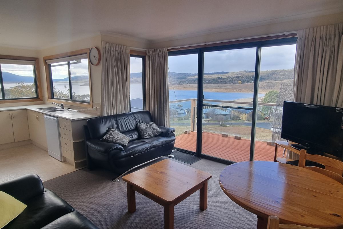2 / 6 Adams Avenue, East Jindabyne