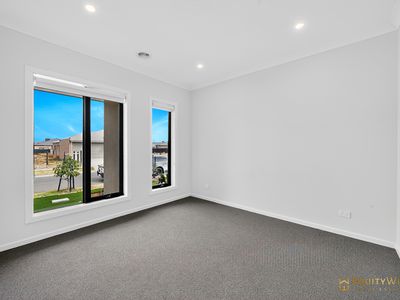 29 Tecoma Street, Manor Lakes